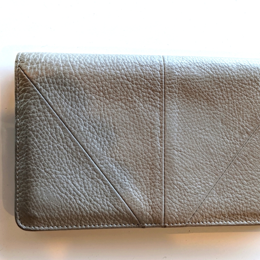 Status Anxiety Triple Threat Leather Wallet Grey + Rose Gold hardware - Picture 2 of 7